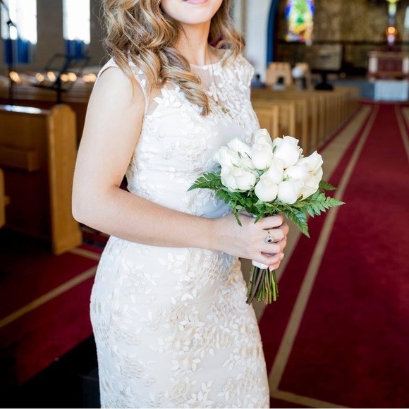 Ralph Lauren embroidered sheath gown - Picture 2 of 7